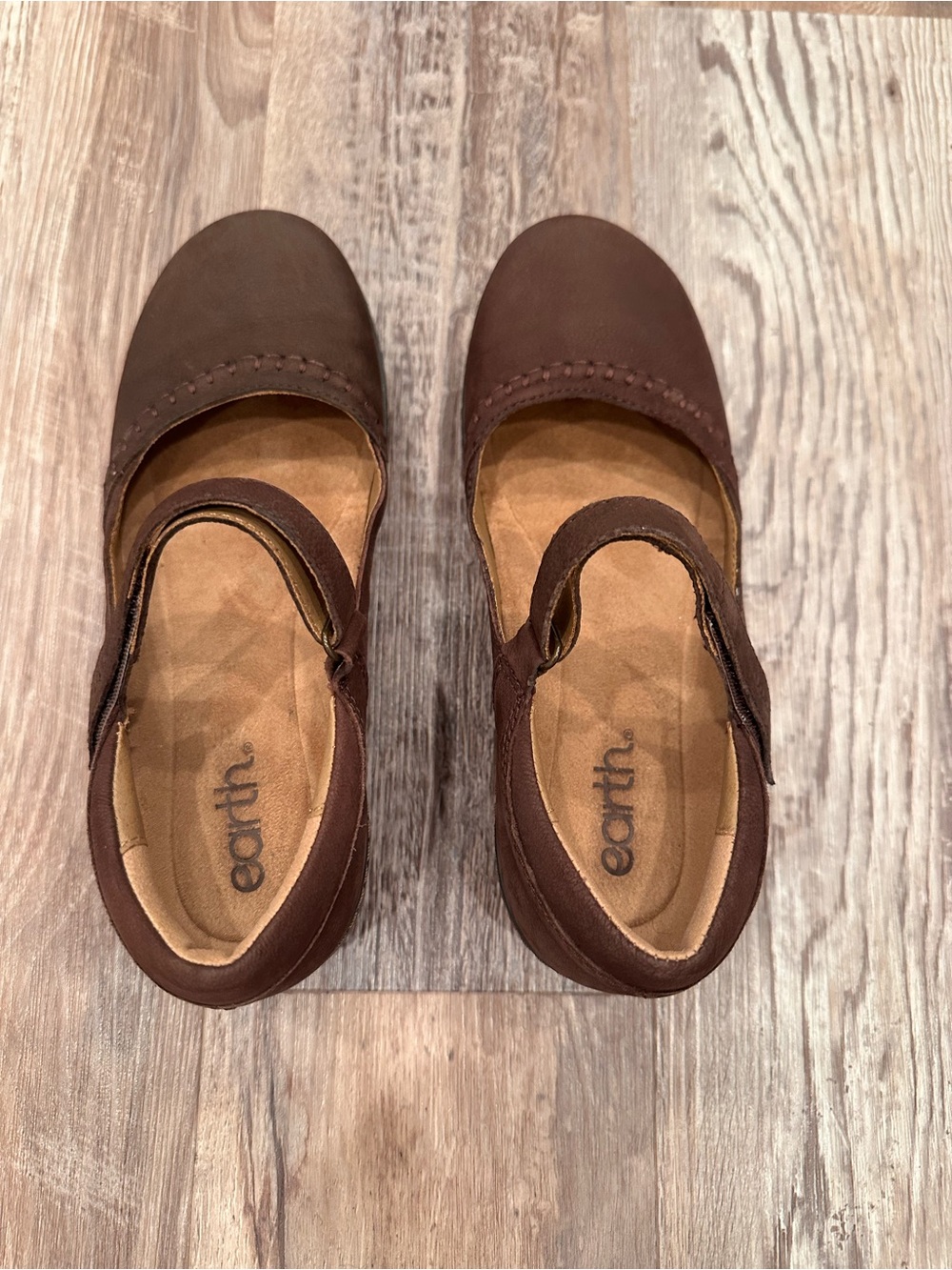 Earth Kalece Brown Mary Jane Adjustable Strap Shoes Like New Sz 7 comfort - Picture 4 of 9